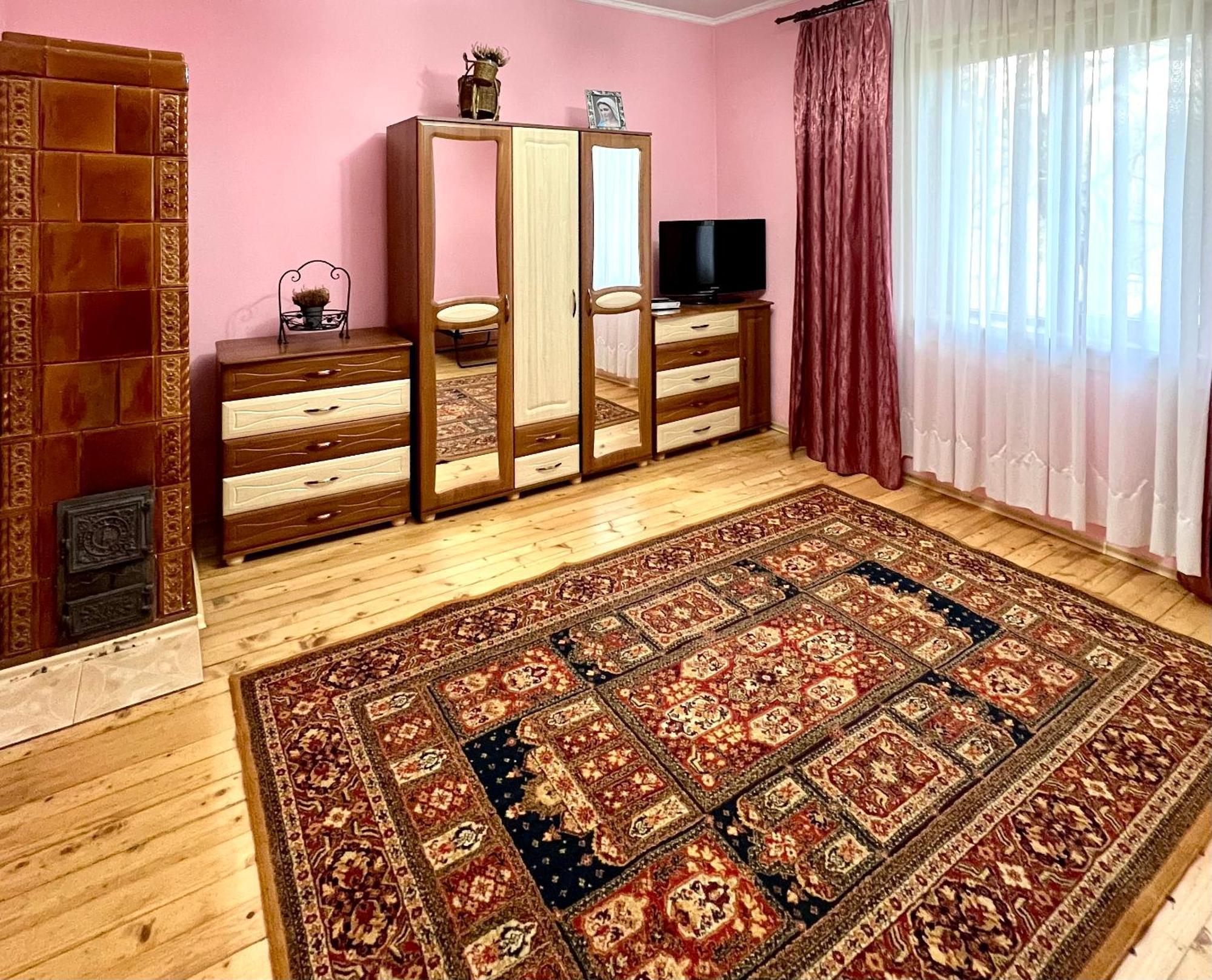 хвиля гір Lodge Skole
